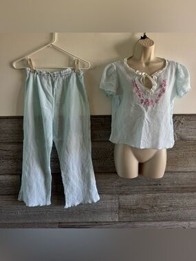 Simple Pleasures Gauze Cotton 2 Piece Lounge Set Medium Embroidered Pajamas (P1)